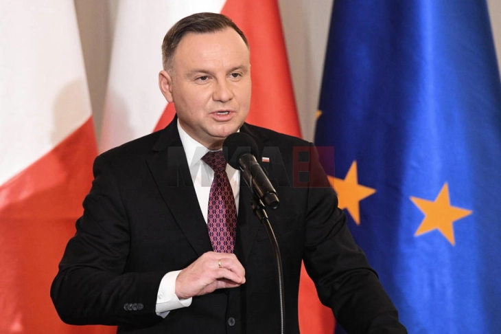 Duda: Anëtarët e NATO-s duhet të rrisin menjëherë shpenzimet në të paktën tre përqind të PBB-së