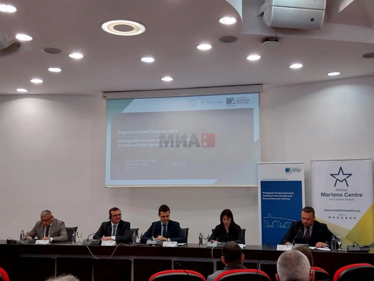 Panel: Në kontekstin e ri gjeopolitik të mbrojmë interesat kombëtare, duke mos braktisur qëllimin - anëtarësimin në BE, por forcimin e marrëdhënieve dypalëshe me SHBA-në