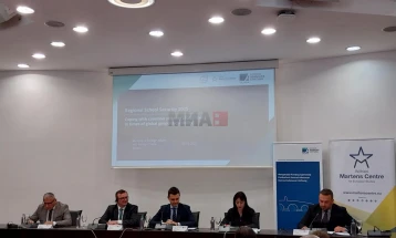 Panel: Në kontekstin e ri gjeopolitik të mbrojmë interesat kombëtare, duke mos braktisur qëllimin - anëtarësimin në BE, por forcimin e marrëdhënieve dypalëshe me SHBA-në