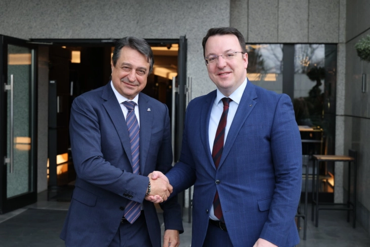 Deputy PM Nikoloski meets Chairman of Prague Airport Board of Directors, Pos