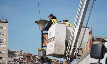 Продолжува промената на уличните светилки во Велес 