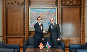 Minister Mucunski meets Azerbaijan's FM Bayramov