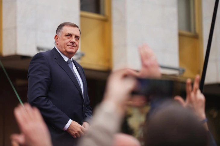 Bosnian-Serb leaders face arrest for breakaway moves