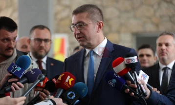 Mickoski: Të drejtat e maqedonasve në Bullgari nuk janë involvim në punët e brendshme të fqinjit tonë lindor