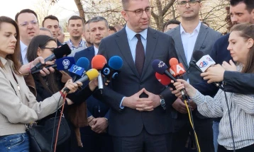 Mickoski on relations with Bulgaria: Let's wait and see, it takes two to tango