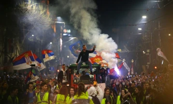 Илјадници луѓе се собираат во Белград на голем протестен митинг што ќе се одржи утре и ќе биде тест за властите