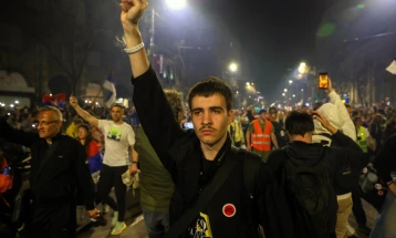 Crowds gather in Belgrade ahead of anti-government demonstration