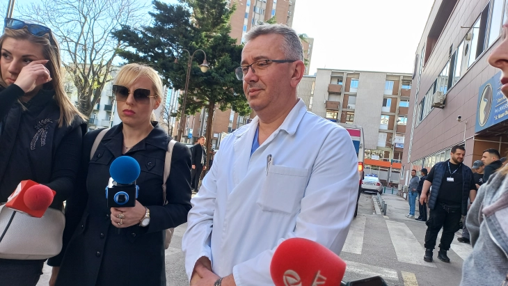 Katër pacientë transportohen në Serbi dhe Sofje, pritet edhe dy persona që janë në mbështetje respiratori poashtu të transportohen (video)