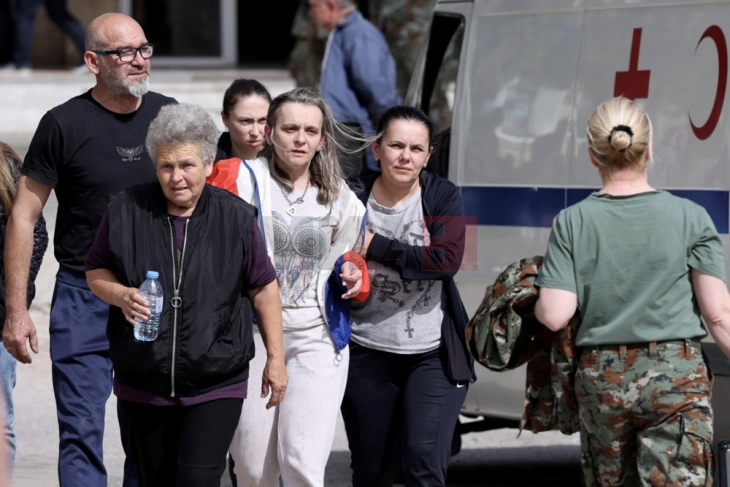 Qendrat holandeze të djegieve ofrojnë ndihmë për viktimat e zjarrit në Koçan