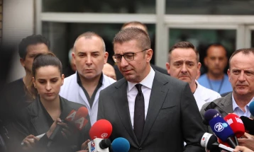 Mickoski: Në vitin 2024 janë dhënë vetëm 12 licenca për kabare