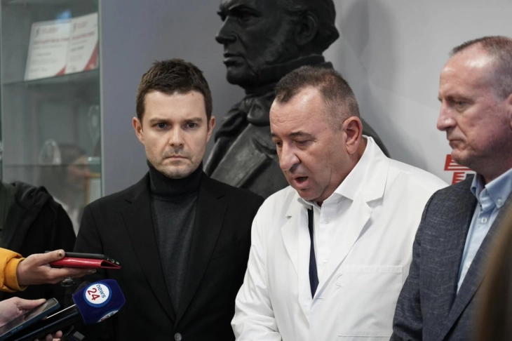 Mucunski and Taravari visit Sofia hospital treating Kochani fire victims