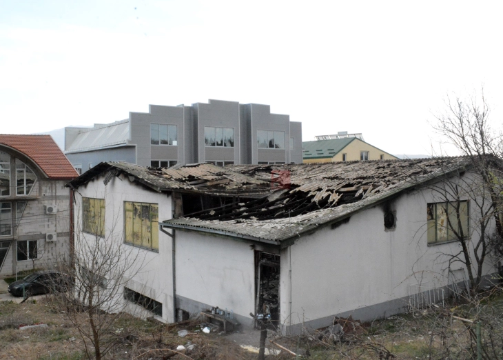 Погреб на загинатите во пожарот во Кочани