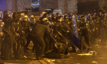 Janë arrestuar 343 persona në protestat në Turqi