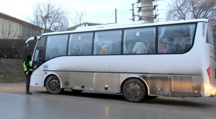 Janë vërtetuar parregullsi tek 11 persona juridikë dhe 10 fizikë, që kryejnë transport të udhëtarëve dhe mallrave