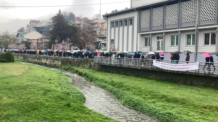 Марш со молк во Кочани: Не бараме револуција за менување власт, бараме револуција за промена на колективната свест