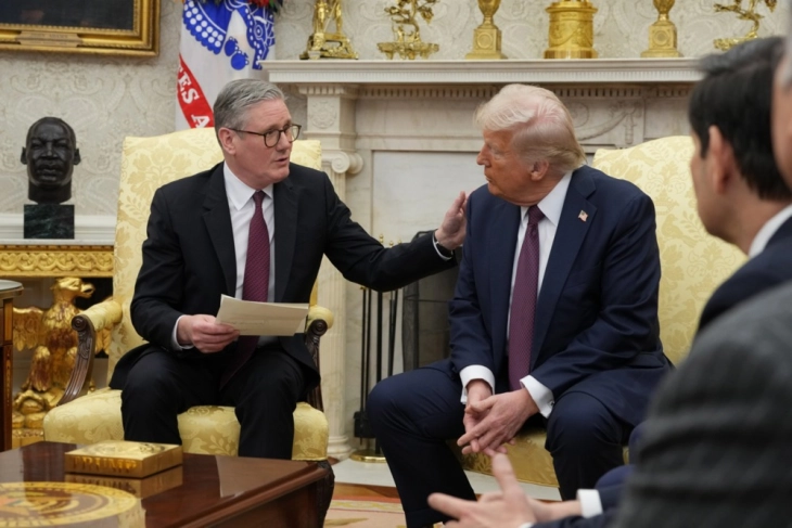 Стармер и Трамп разговараа за нов економски договор меѓу Велика Британија и САД, изјави портпаролот на британскиот премиер