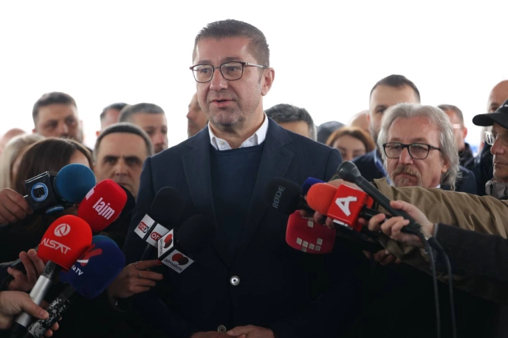 Мицкоски: Владата функционира обединето и единствено, мнозинството е стабилно