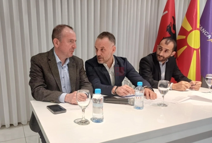 Krahu i Taravarit mban kuvendin e partisë, në rend dite situata aktuale politike dhe zgjedhjet lokale