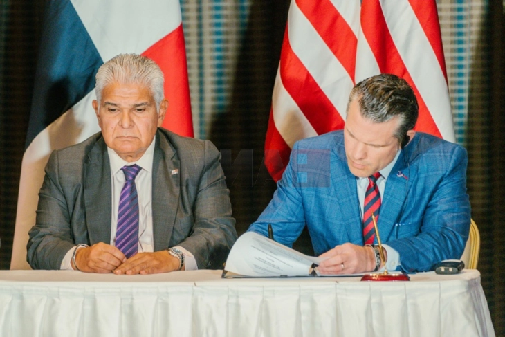 САД бараат бесплатен, приоритетен премин за воените бродови во договорот за Панамскиот канал