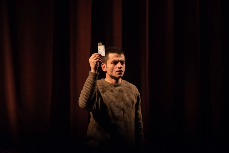 Претстави на театарот „Златен Елец“ во МКЦ-Скопје и во Битеф-Белград