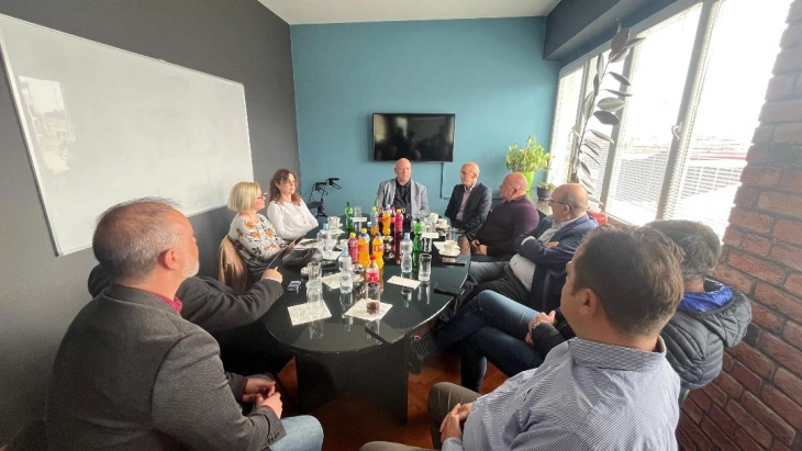 Стопанската комора со мерки за поддршка на извозно ориентираните компании и за задржување на младите кадри