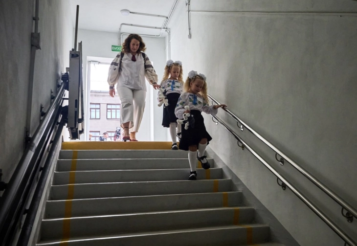 Во Харков 10.000 ученици следат настава во училишта под земја