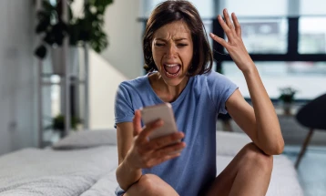 „Фекстинг“ - сѐ почест начин на „кавга“ во денешнината