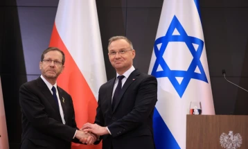 Херцог и Дуда со илјадници млади Израелци во Маршот на живите во Аушвиц