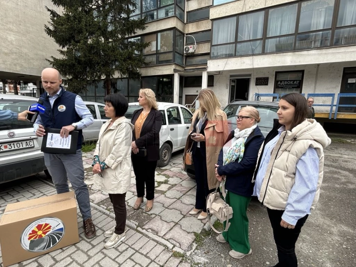 „Бехтел и Енка“ донираа хуманитарни пакети на Центарот за жени жртви на семејно насилство во Гостивар