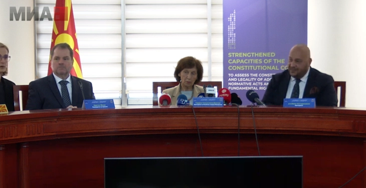 Прес-конференција на Сиљановска Давкова и Костадиновски (во живо)