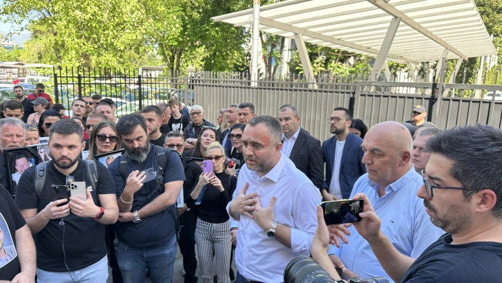 Përfundoi marshi i familjeve të viktimave në 