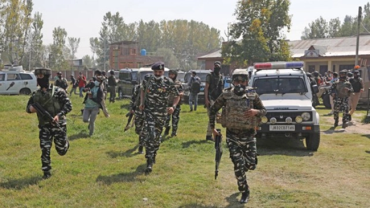 Индискиот премиер ѝ даде оперативна слобода на армијата да одговори на нападот во Кашмир