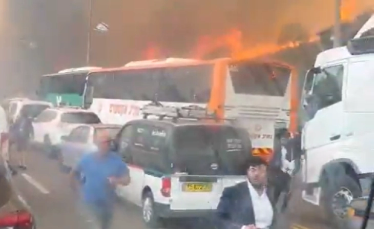 Полицијата го затвори автопатот Ерусалим-Тел Авив поради пожар кај Ерусалим