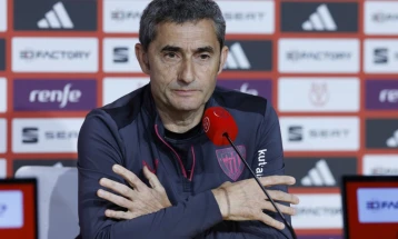 Валверде: На Манчестер јунајтед освојувањето на ЛЕ им е единствена шанса да влезат таму каде што припаѓаат