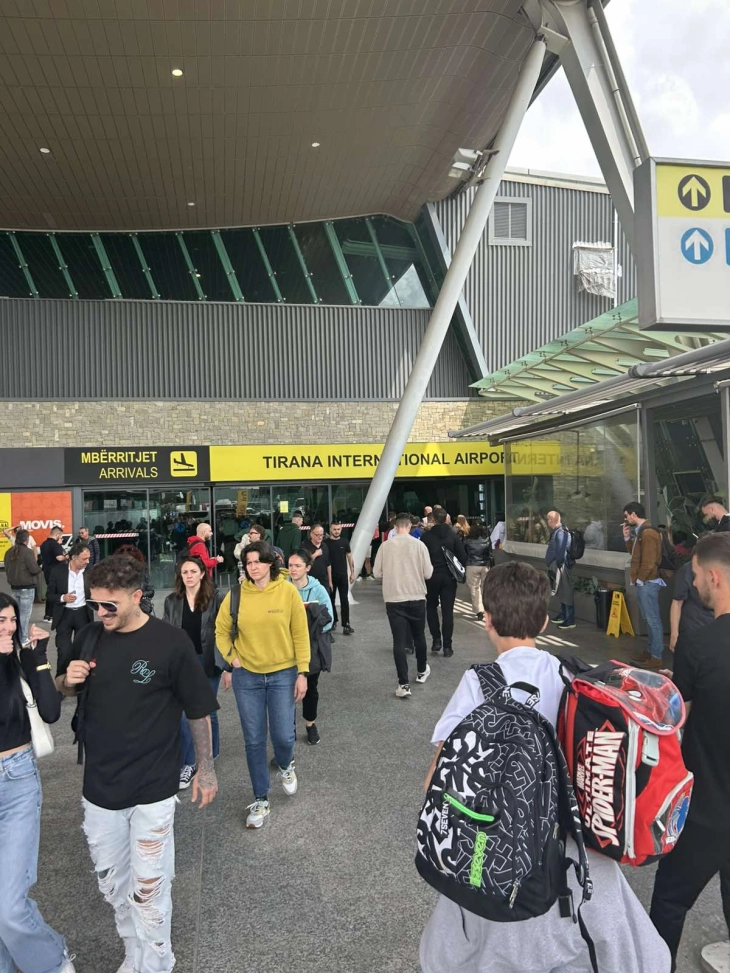 Аеродромот во Тирана продолжува да урива рекорди, во првиот квартал регистрирани околу 2,1 милиони патници