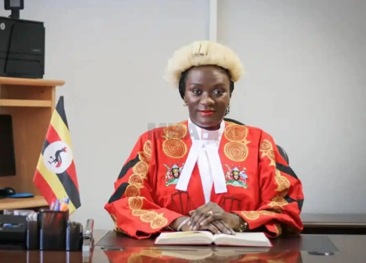 Gjyqtarja e KB-së dënohet me më shumë se gjashtë vjet burg për detyrimin e një gruaje të punonte si skllave