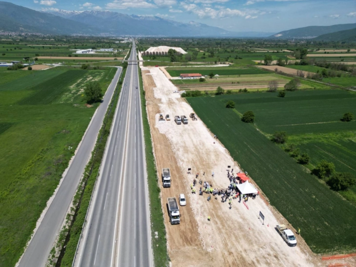 Vendoset gurthemeli për ndërtimin e autostradës Tetovë-Gostivar