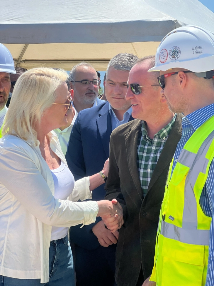 Aleanca për Shqiptarët: Fillimi i ndërtimit të autostradës Tetovë–Gostivar, një hap konkret drejt përmirësimit të infrastrukturës dhe mirëqenies së qytetarëve