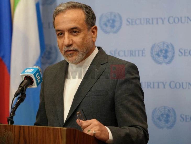 Aragçi mbërrin në Pakistan në përpjekje për të ndërmjetësuar përshkallëzimin e konfliktit me Indinë