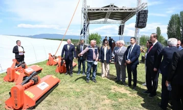 Турската ТИКА додели механизација на земјоделци од турска националност во Општина Василево