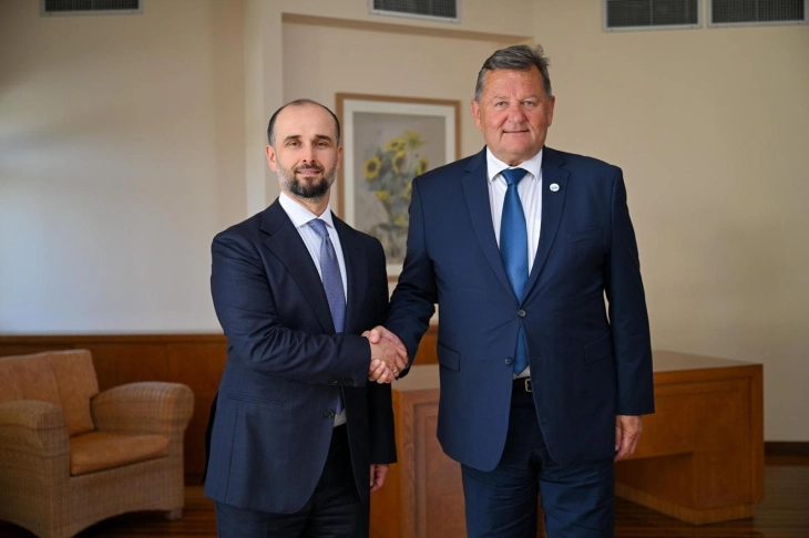 Minister Murtezani holds bilateral meetings during EUSAIR Forum in Greece