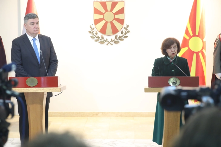 Прес-конференција на Сиљановска Давкова и Милановиќ (во живо)