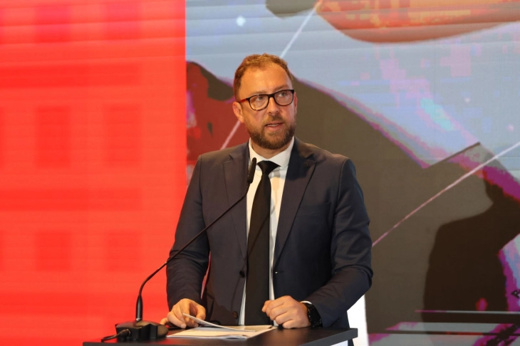 Љутков: Туризмот не треба да се третира само како извор на девизен прилив, туку како платформа за регионален развој и креативна економија