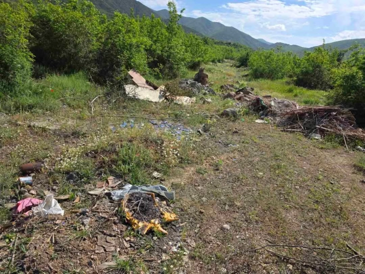 Петров: Демир Капија го започна пролетното чистење, се отстрануваат дивите депонии