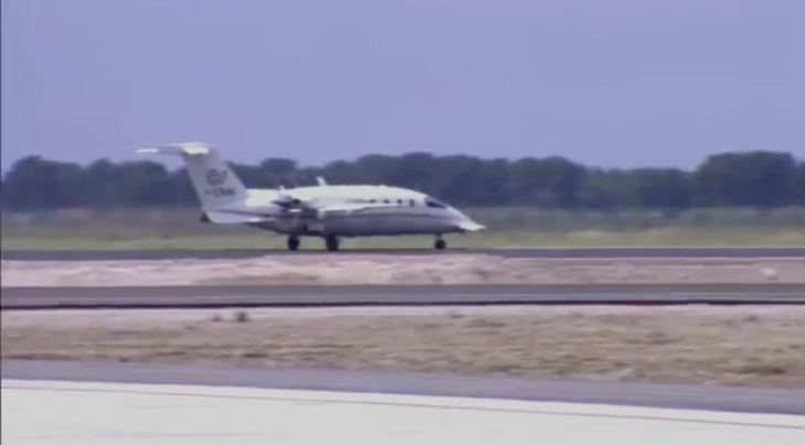 Реализиран првиот сертификациски лет од новиот меѓународен аеродром во Валона