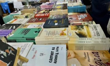 Отворен 37. Саем на книгата: Во време на дигитални лавини книгата останува моќен отпор, таа мора да биде достапна