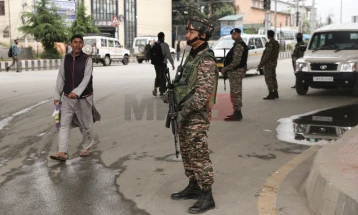 Пакистан тврди дека уништил индиски противвоздушен систем, Индија негира