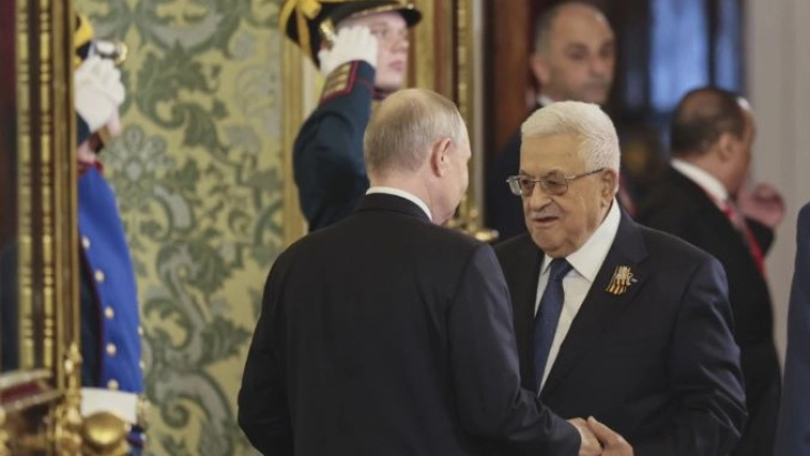 Путин на средба со Абас: Одржливо решение за палестинско-израелскиот конфликт е можно врз основа на принципот на две држави