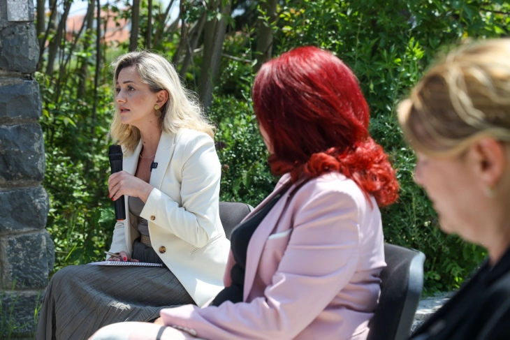 Каранфилова Пановска: Европа е реална можност за подобар живот, но земјава е ставена во авто блокада