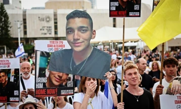 Хамас на МКЦК му го предаде израелско-американскиот заложник Еден Александар